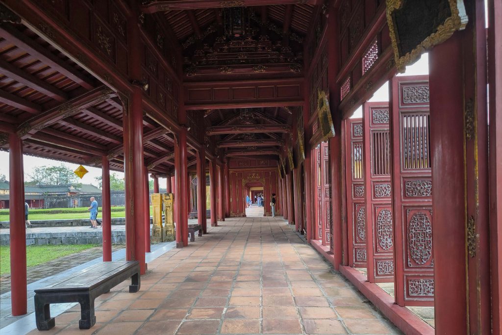 讓妳成為皇城中最美的風景 順化奧黛寫真保證驚艷! 順化奧黛寫真攻略|皇城拍攝、旗袍租借、攝影方案推薦 @Tournews