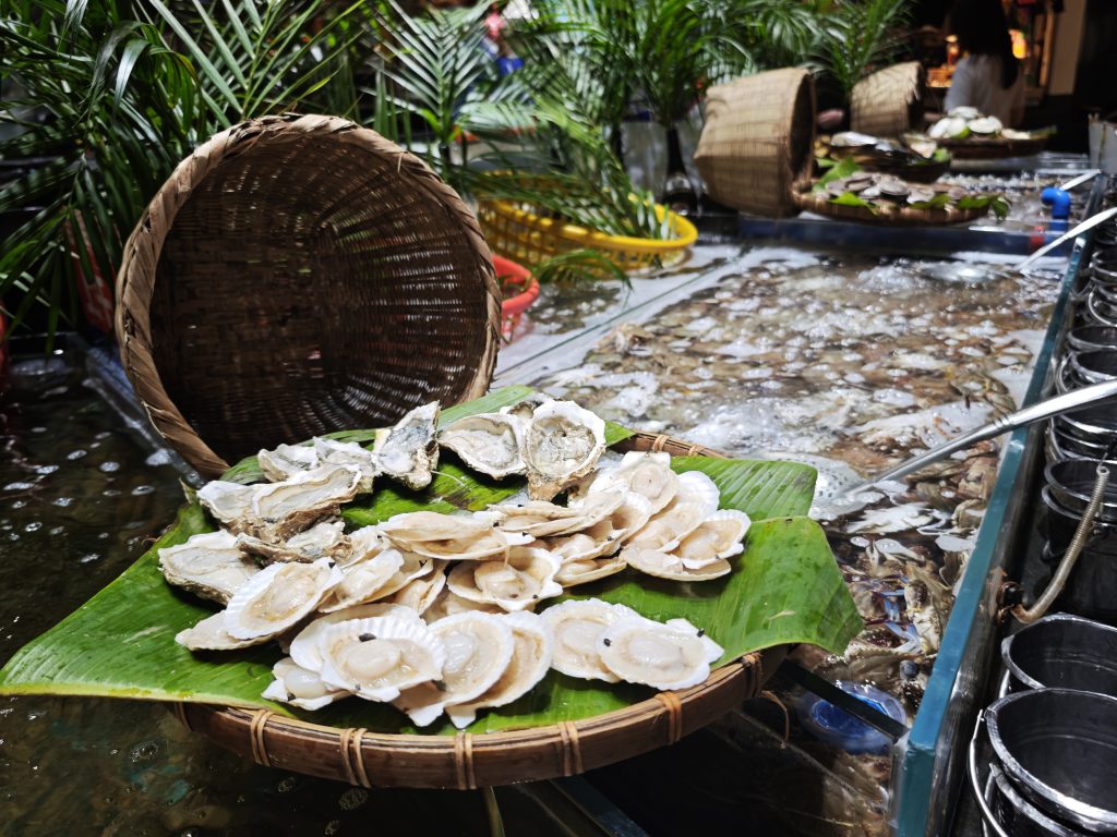 上海全球島直採海鮮自助(MAX環宇城店)用餐體驗|活體海鮮自撈自煮吃到飽 @去旅行新聞網