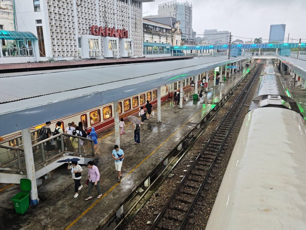 穿越時空的河內! 絕美「五城門雙層觀光列車」票價、時刻表行程