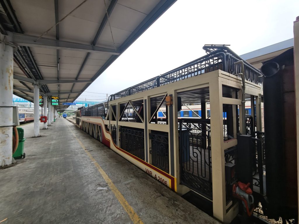 穿越時空的河內! 絕美「五城門雙層觀光列車」票價、時刻表行程
