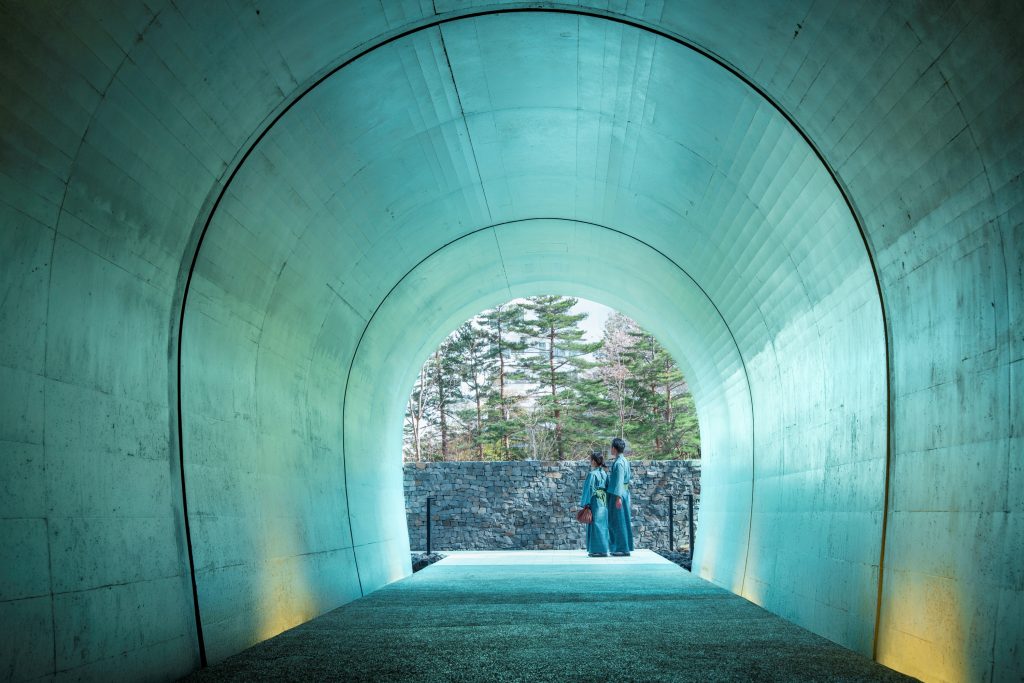 星野集團「界 草津」6月7日開幕!隧道相連的林間溫泉旅館,感受草津溫泉無盡魅力 @去旅行新聞網