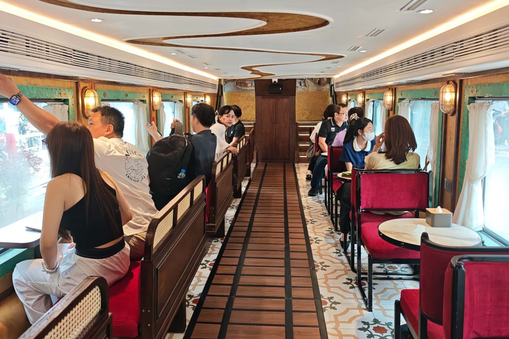 穿越時空的河內! 絕美「五城門雙層觀光列車」票價、時刻表行程