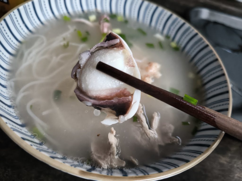 富國島A-C Noodles海鮮河粉成品——配料豐富湯頭清淡
