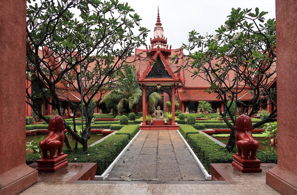 柬埔寨國家博物館庭院熱帶花園