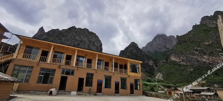 2026甘南扎尕那住宿推薦|10間石城秘境景觀飯店精選 @去旅行新聞網