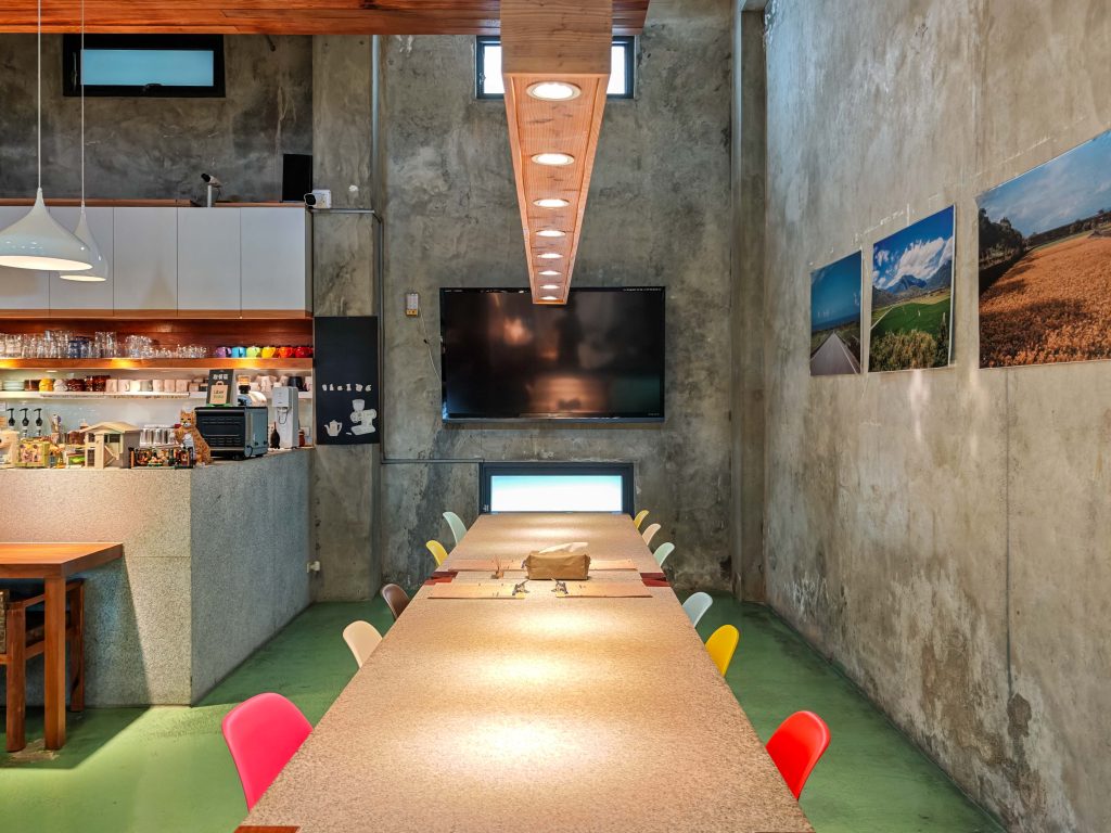 【台東絕美老屋咖啡】當50年青果合作社遇上極簡Loft風！「