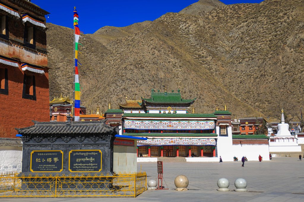 2026甘南拉卜楞寺旅遊攻略|世界藏學府轉經長路3.5公里 2026甘南拉卜楞寺旅遊攻略|世界藏學府轉經長路3.5公里 @去旅行新聞網