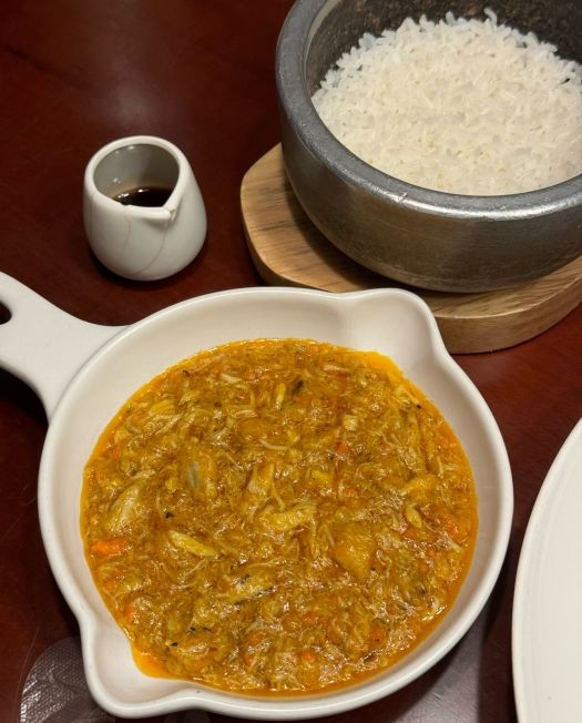 上海人和館米其林一星本幫菜:蟹粉撈飯桌邊淋,松鼠鳜魚壓軸,人均¥250真實食記 上海人和館米其林一星本幫菜:蟹粉撈飯桌邊淋,松鼠鳜魚壓軸,人均¥250真實食記 @去旅行新聞網