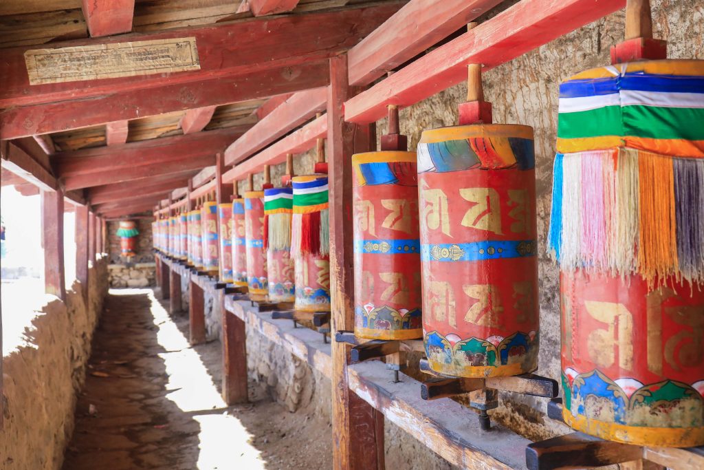 2026甘南郎木寺旅遊攻略｜東方小瑞士一鎮兩省三寺秘境 @去旅行新聞網