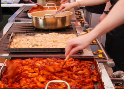 2026下半年韓國怎麼玩?黑白大廚TAIWAN ONLY直接上菜,大邱辣炒年糕節、洪川江冬季節接力登場 @Tournews