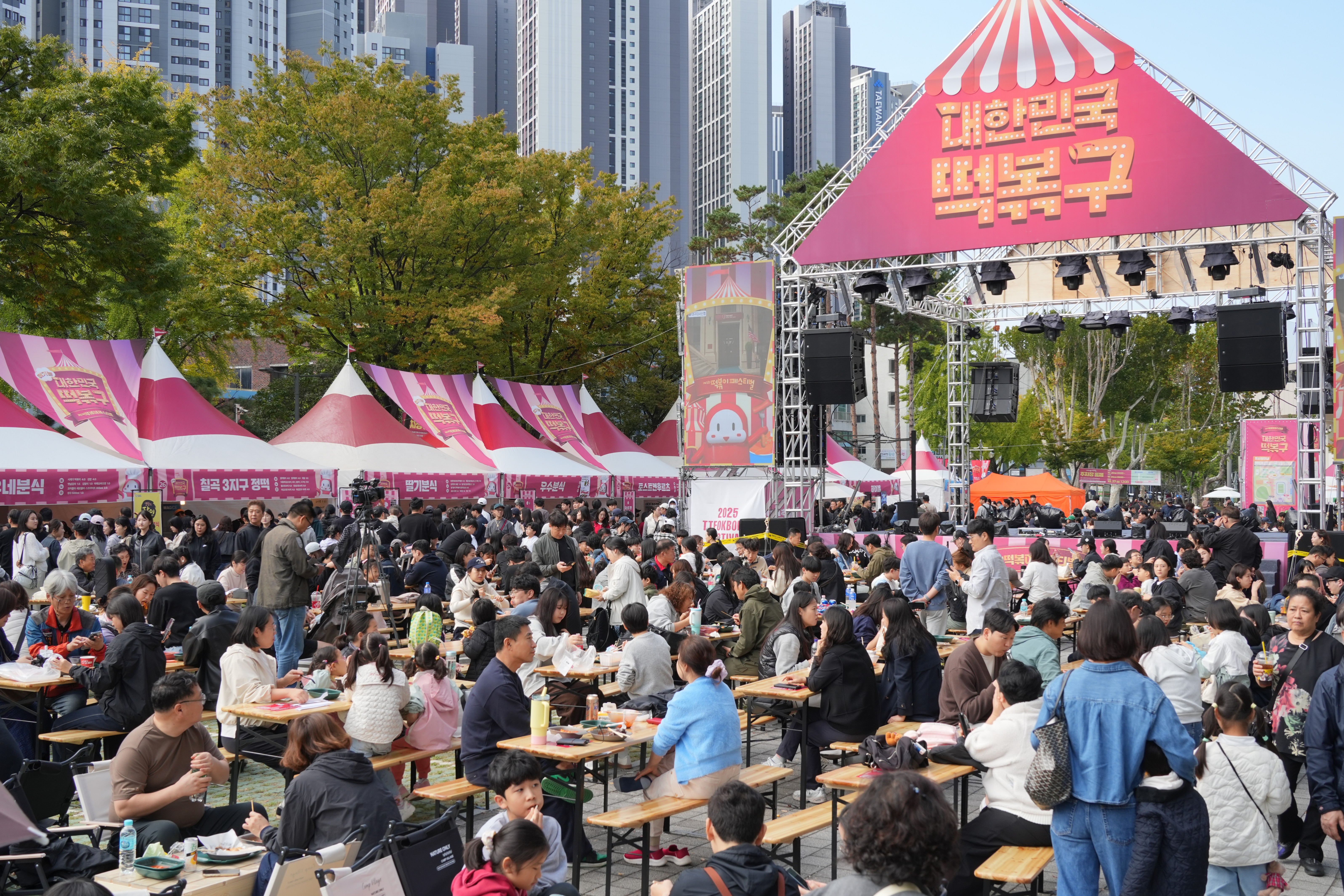 2026下半年韓國怎麼玩?黑白大廚TAIWAN ONLY直接上菜,大邱辣炒年糕節、洪川江冬季節接力登場 @Tournews