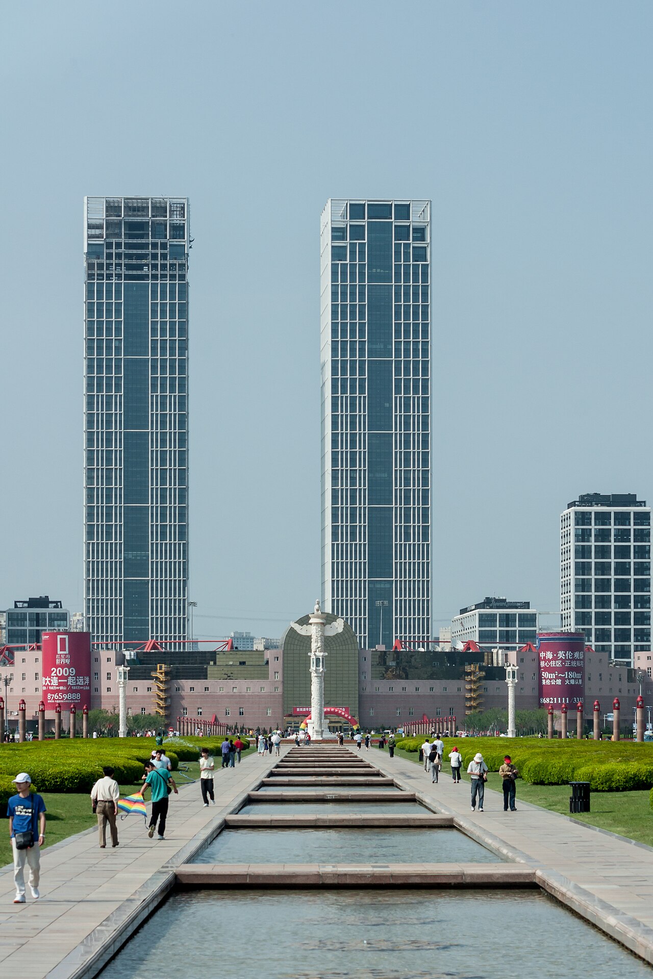 星海廣場华表與城市天際線