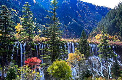 九寨溝旅遊攻略|2026全域恢復開放!門票預約×三溝路線×黃龍聯遊完整指南 @Tournews