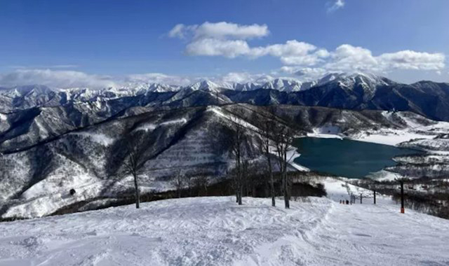 新潟滑雪體驗攻略|越後湯澤6大滑雪場+住宿推薦(2026-2027) 新潟滑雪體驗攻略|越後湯澤6大滑雪場+住宿推薦(2026-2027)