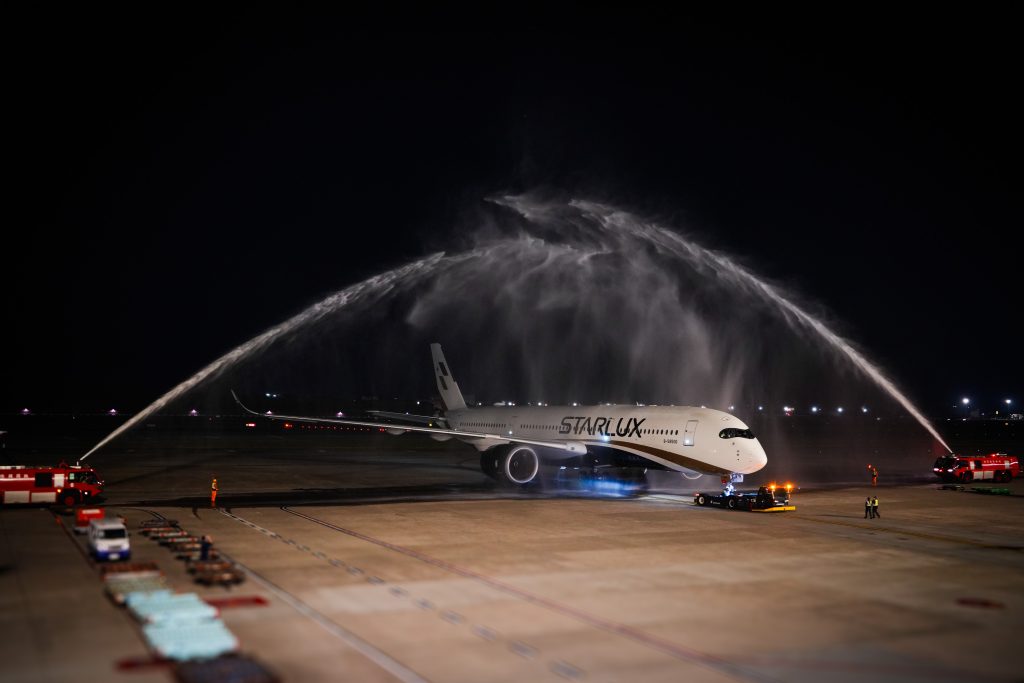 星宇航空首航布拉格!張國煒親飛 歐洲第一條航線正式插旗 @Tournews