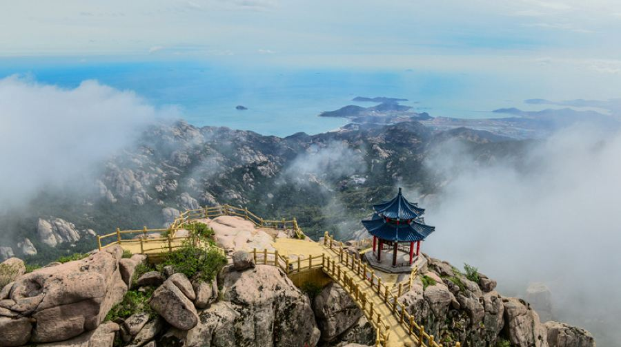 青島海濱攻略｜紅瓦綠樹碧海藍天，棧橋啤酒嶗山三日玩透透 @Tournews