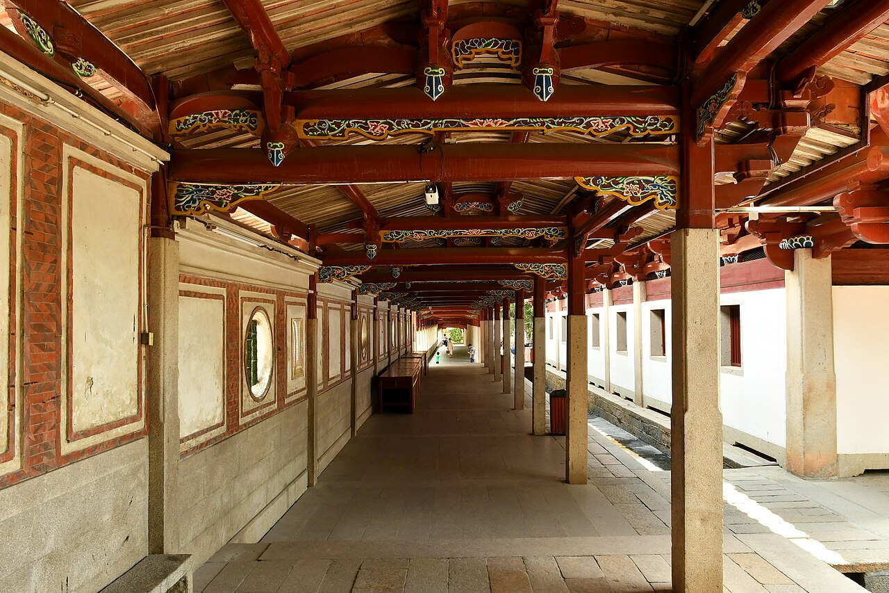 泉州 - Interior of Quanzhou Kaiyuan Temple