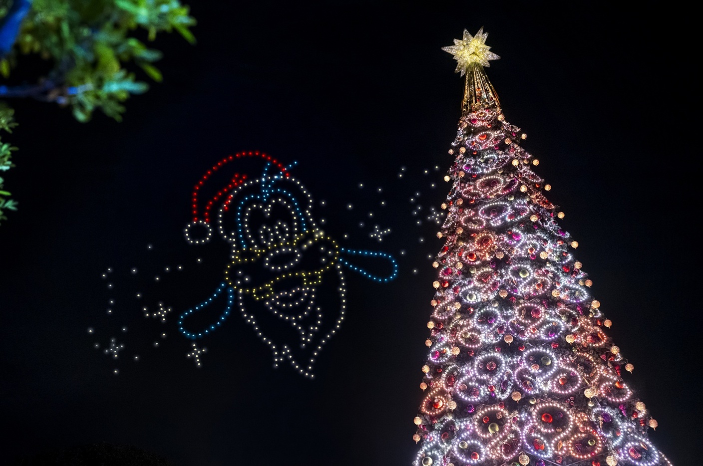 香港迪士尼聖誕|A Disney Christmas 飄雪、魔雪奇緣冬日與跨年倒數 @Tournews