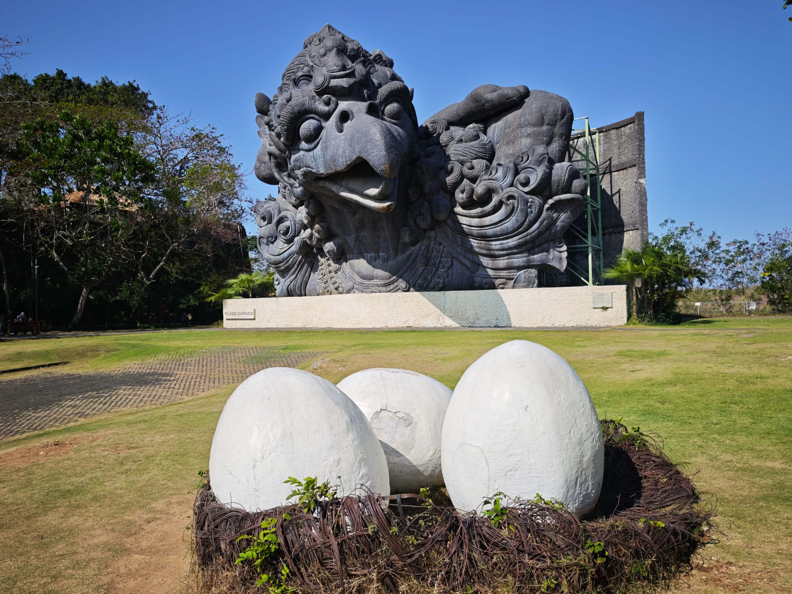 神鷹廣場 GWK|峇里島 Garuda Wisnu Kencana 文化公園遊記:毗濕奴神話、121公尺巨像與園區完整攻略