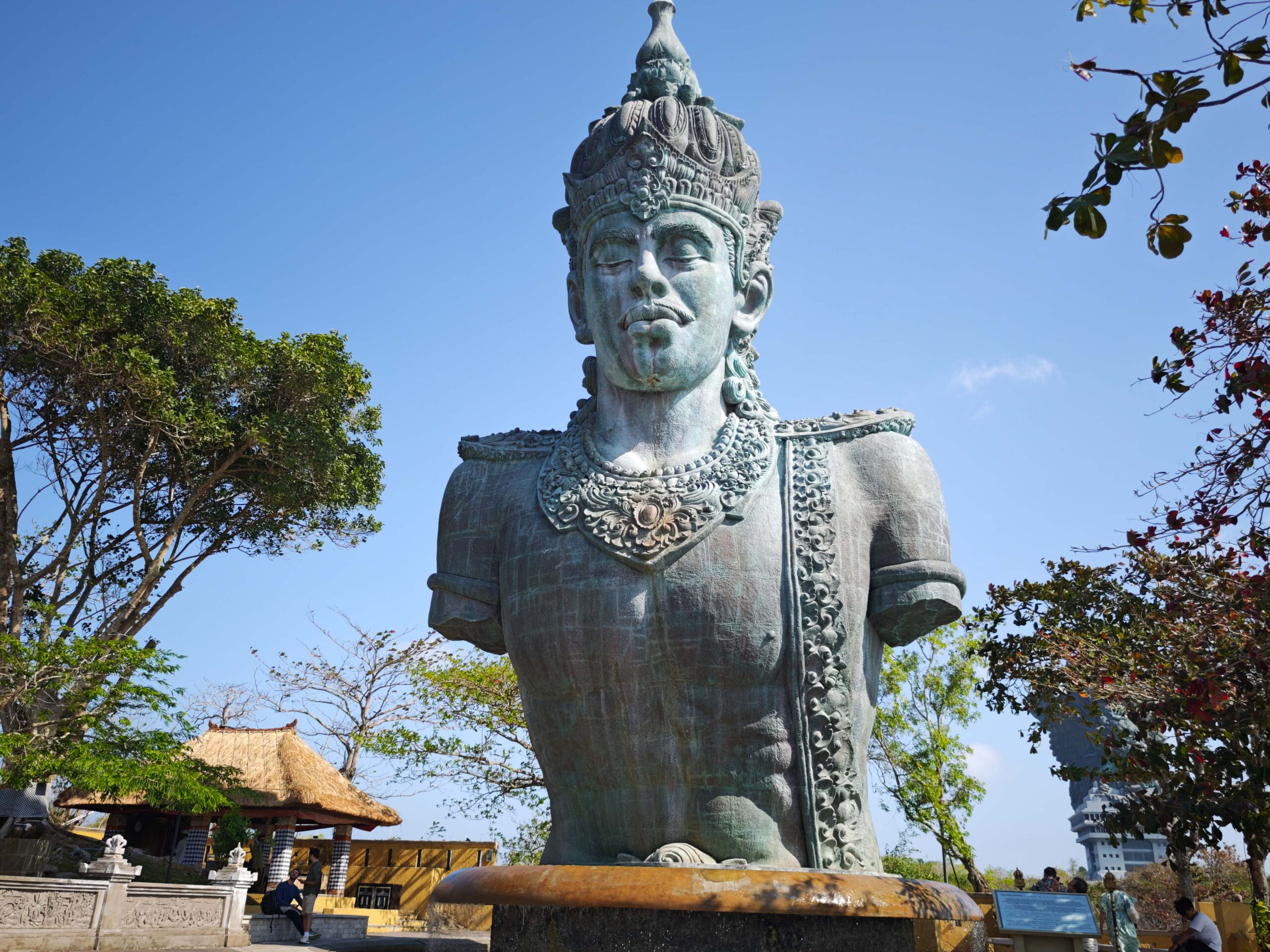 神鷹廣場 GWK|峇里島 Garuda Wisnu Kencana 文化公園遊記:毗濕奴神話、121公尺巨像與園區完整攻略