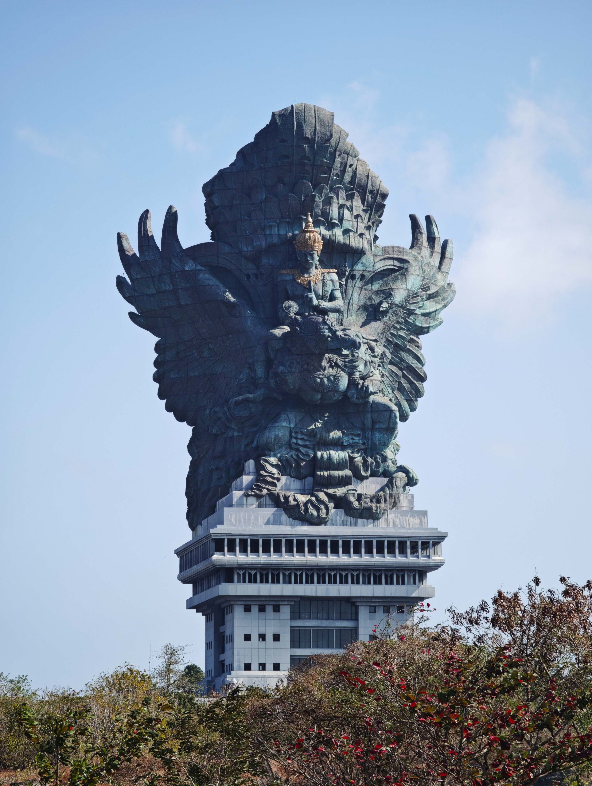 神鷹廣場 GWK|峇里島 Garuda Wisnu Kencana 文化公園遊記:毗濕奴神話、121公尺巨像與園區完整攻略